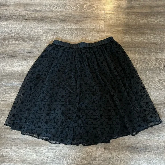 Draper James Black Floral burnout midi skirt - Picture 3 of 8